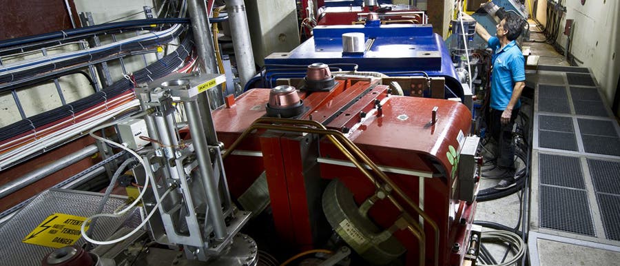 Antiproton-Decelerator am CERN 