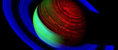 Falschfarbenaufnahme des Saturn