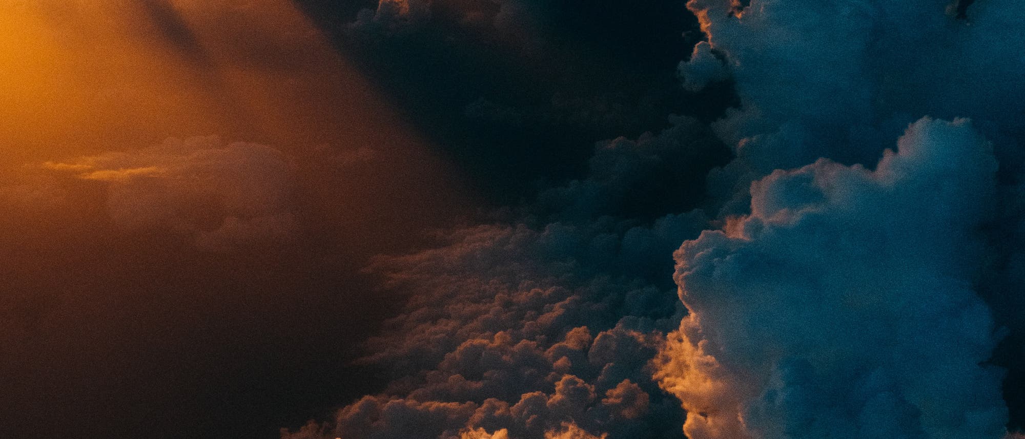 Wolken bei Sonnenuntergang