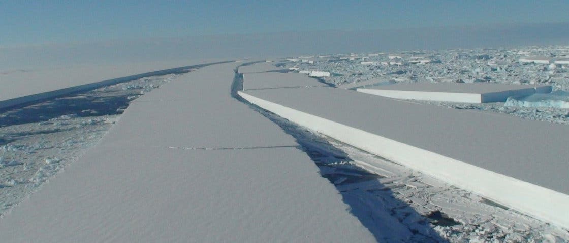 Bröckelnder Rand des Wilkins-Eisschelfs