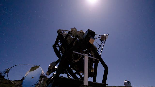 FACT, das "First G-APD Cherenkov Telescope"