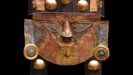 Gold und Zinnober: Totenmaske der Lambayeque-Kultur 