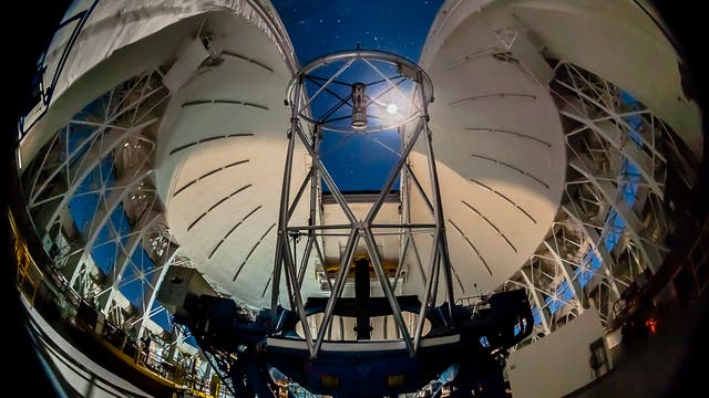 Mit dem am Gemini South Telescope montierten Gemini Planet Imager (GPI) wollen Astronomen große Gasplaneten bei anderen Sternen sichtbar machen.