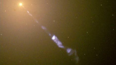 M87 mit Plasmastrom