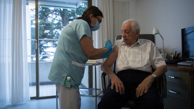 Impfung in einem Seniorenheim in Locarno