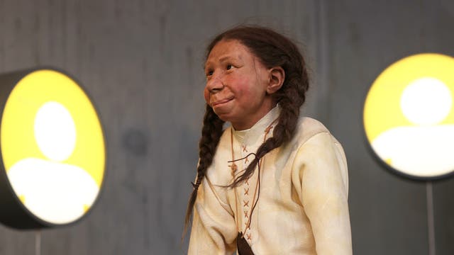Nachbildung eines Neandertaler-Mädchens