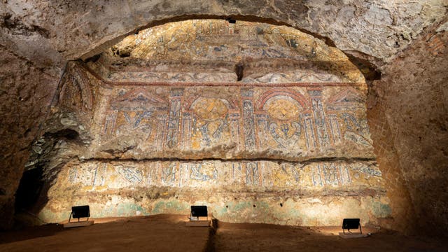 Rustikale Wandmosaike in einer luxuriösen römischen Stadtvilla