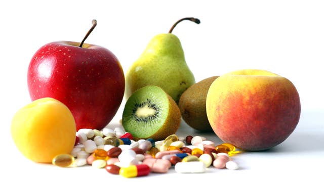Vitamine in Obst- und Pillenform
