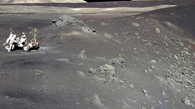 Einschlagkrater auf dem Mond