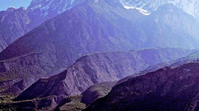 Übergang vom Tibet-Plateau in den Himalaja