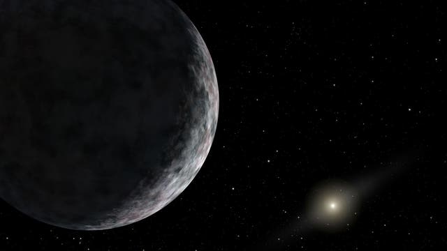 Diese künstlerische Darstellung zeigt den Zwergplaneten Eris, ein transneptunisches Objekt, das 2003 entdeckt wurde und dazu beigetragen hat, dass Pluto seinen Planetenstatus verlor.