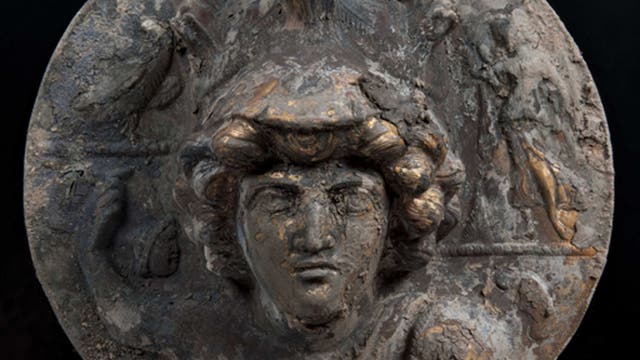Antike Brunnen geben wertvolle Bronzefunde preis