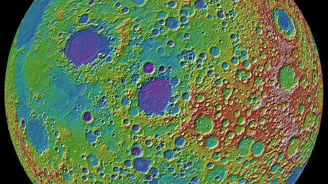 Kraterlandschaft auf dem Mond