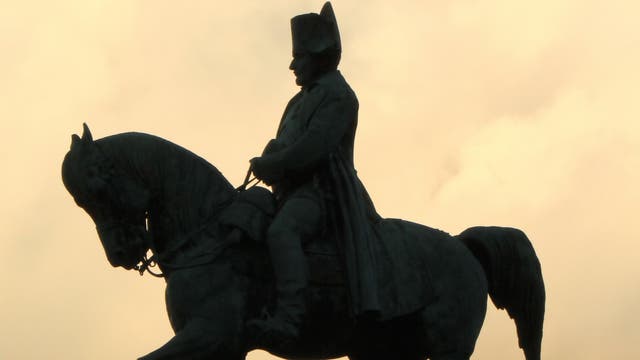 Napoleon auf seinem Pferd (Statue in Laffray)