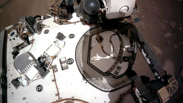 Setzt sich selbst gern in Szene: Mars-Rover »Perseverance«.