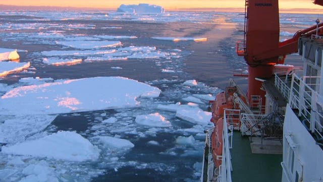 Forschungsschiff "Polarstern" auf Antarktis-Fahrt