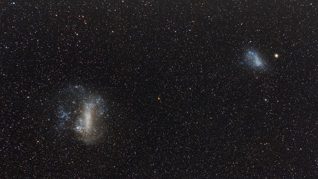 Die Große und Kleine  Magellansche Wolke im Nachthimmel.