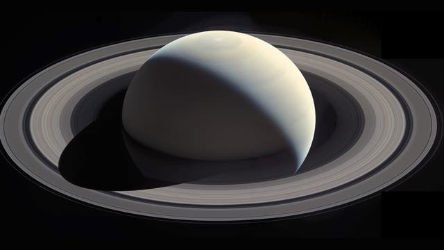Ein Bild Saturns, aufgenommen vom Orbiter Cassini