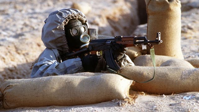 Syrischer Soldat mit ABC-Maske