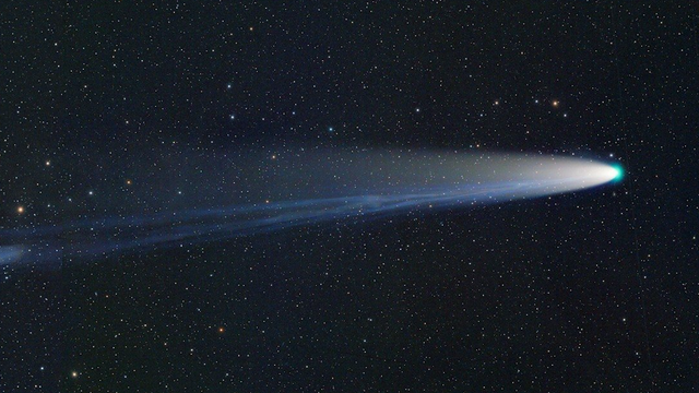 C/2021 A1 (Leonard): Ein großer Komet mit feinen Details im Schweif