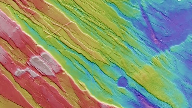 Topografische Bildkarte der tektonischen Strukturen in Ascuris Planum