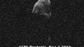 Radarbild des Asteroiden Toutatis vom 3. Dezember 2012