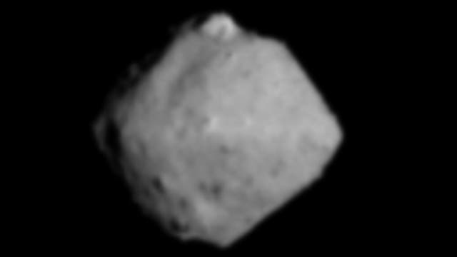 Die japanische Raumsonde Hayabusa-2 sieht Asteroid Ryugu