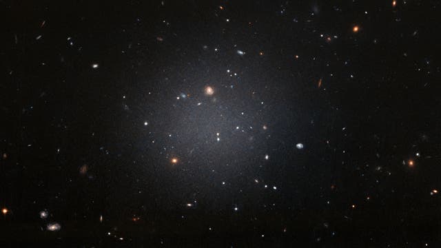 NGC 1052-DF2 kommt ohne Dunkle Materie aus