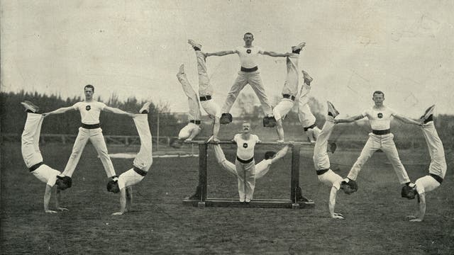 Ein Gymnastikteam der britischen Armee im 19. Jahrhundert