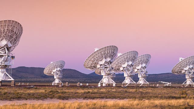 Radioteleskope in New Mexico. Was wäre, wenn sie das Signal einer extraterrestrischen Lebensform auffingen?
