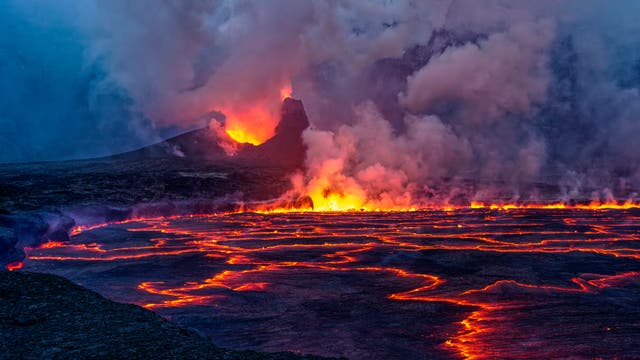 Der Krater des Nyiragongo ist dauerhaft mit Lava gefüllt.