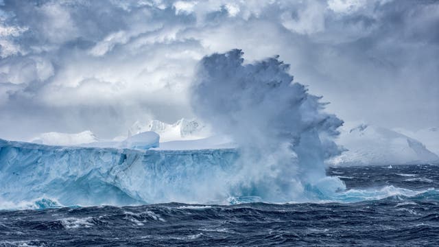 Sturm über dem Antarktischen Ozean