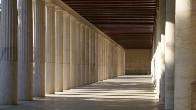 Die Säulenhalle der Stoa des Attalos in Athen