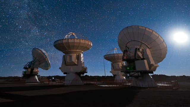 Radioteleskope am Atacama Large Millimeter/submillimeter Array (ALMA) (Symbolbild)