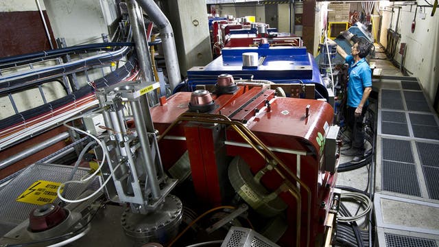 Antiproton-Decelerator am CERN 
