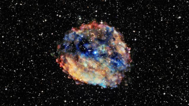 Schnelle Radioblitze könnten von jungen Magnetaren wie RCW 103 ausgesendet werden.