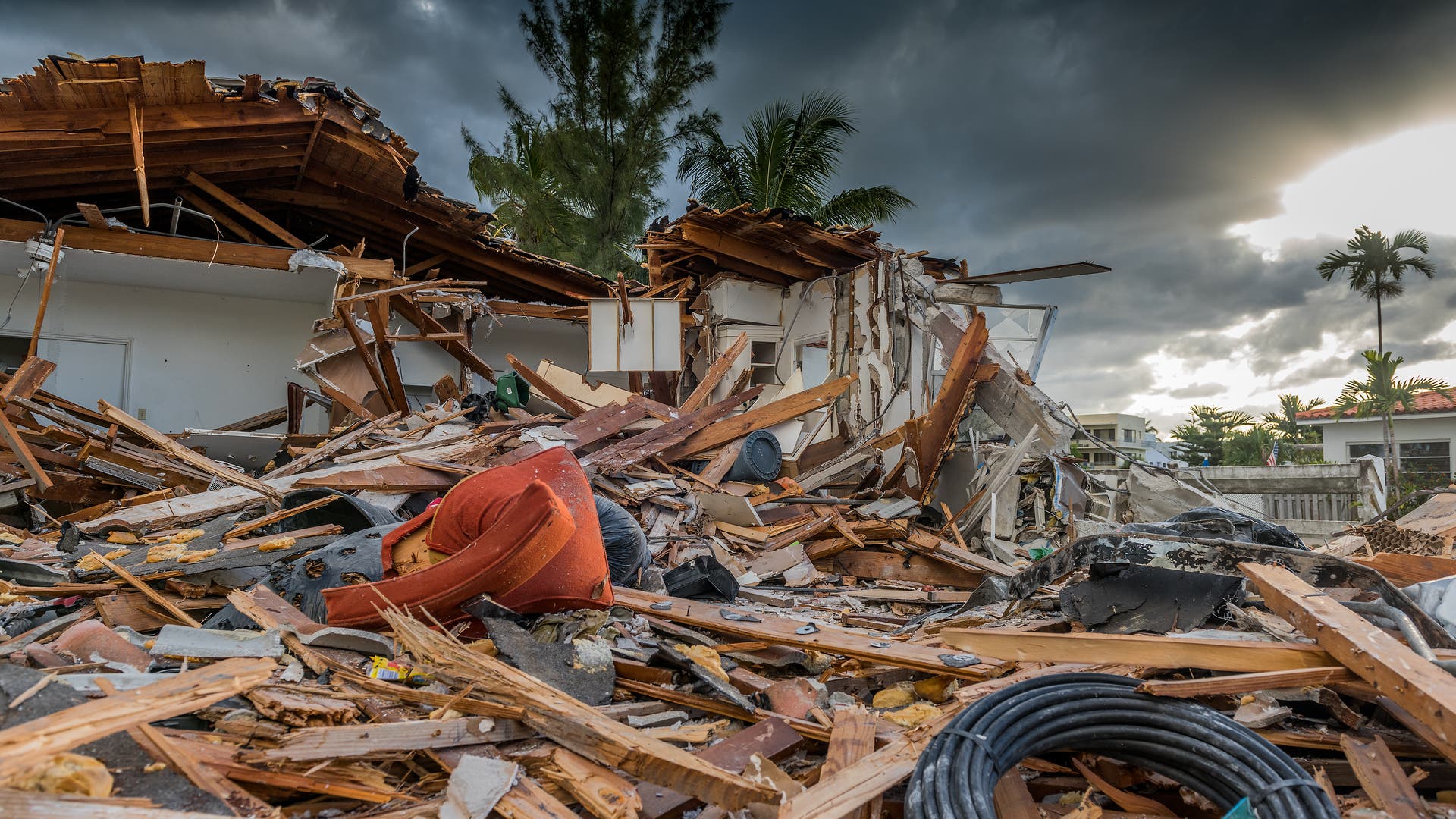 Durch Tornado zerstörtes Haus in den USA