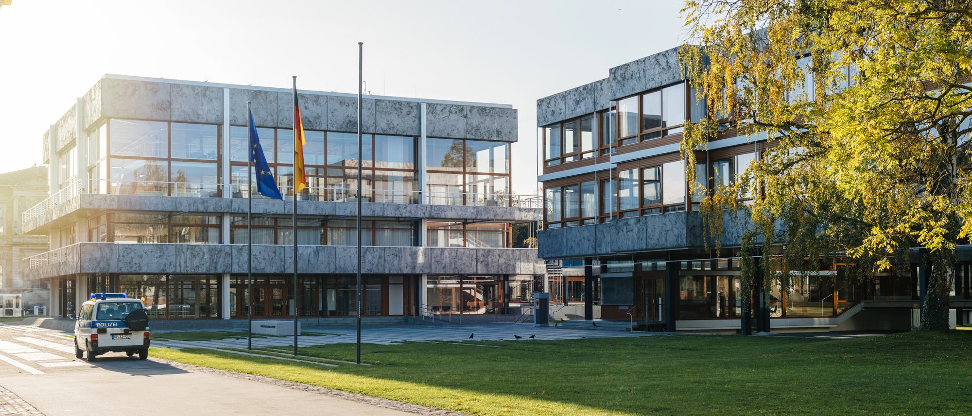 Das Gebäude des Bundesverfassungsgerichts in Karlsruhe. Das Gebäude des Bundesverfassungsgerichts in Karlsruhe.