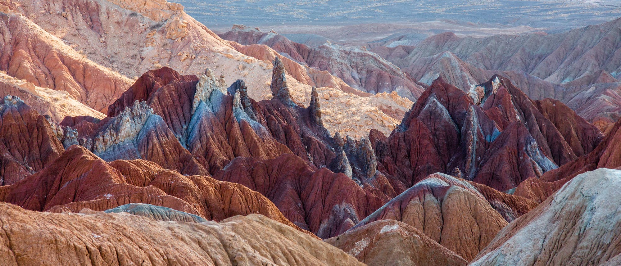 Berge in der Wüste Lut im Südwesten des Iran.