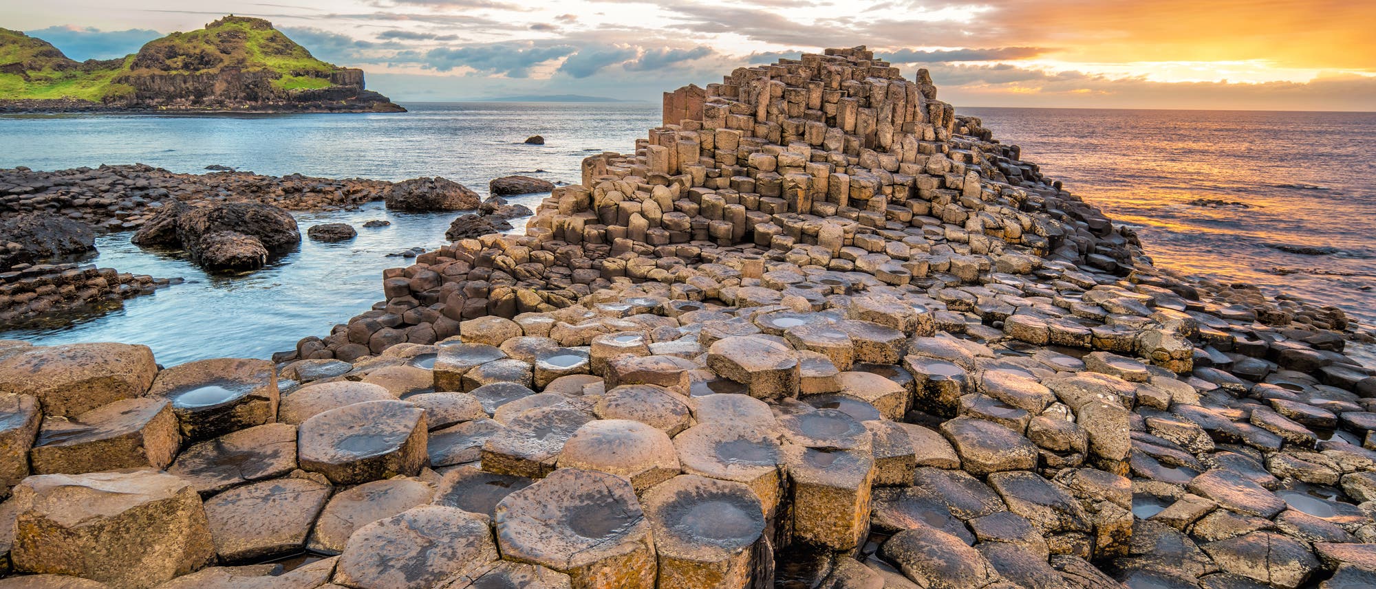 Basalt-Gestein am "Giant's Causeway" in Nordirland Basalt-Gestein am "Giant's Causeway" in Nordirland