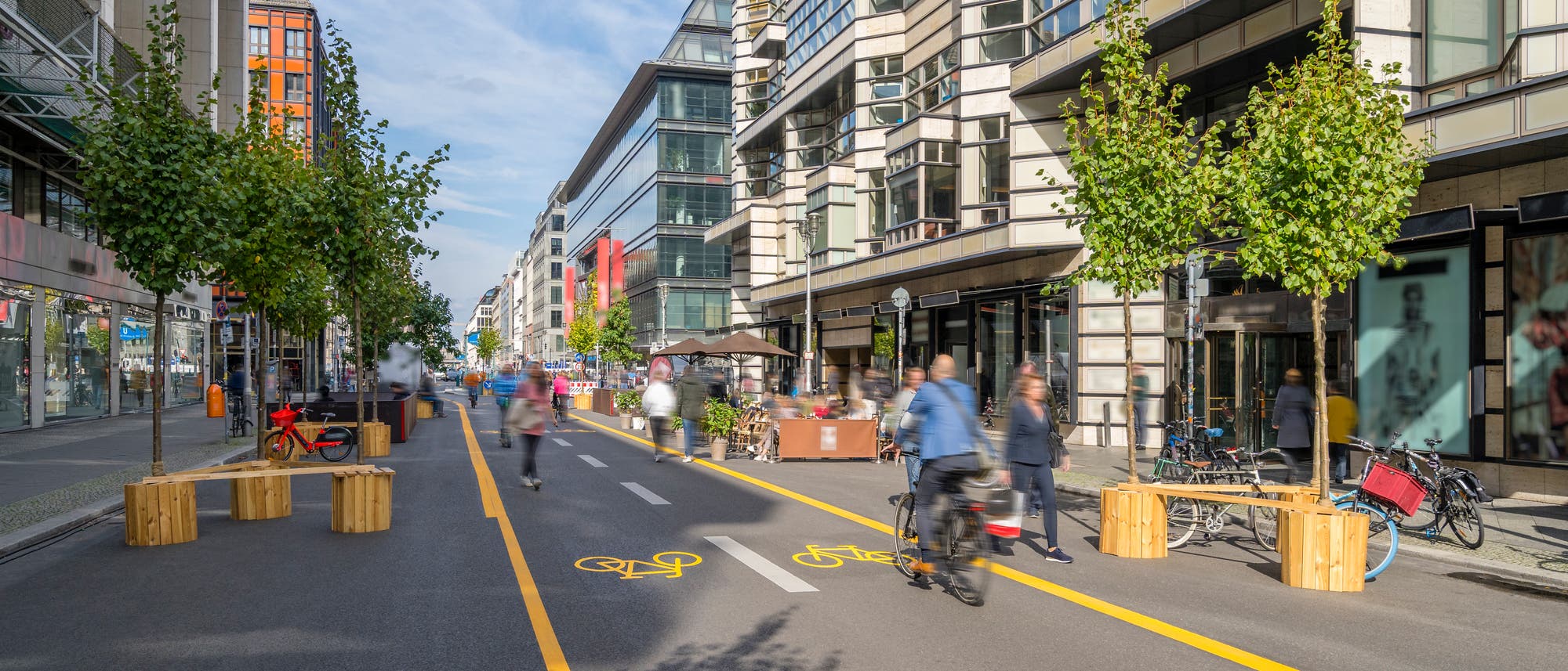 Pop-up-Radweg in der Stadt Pop-up-Radweg in der Stadt