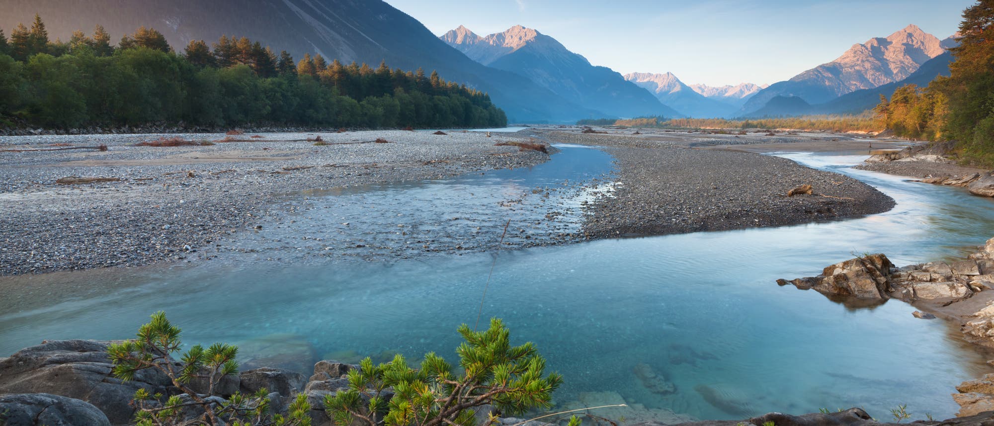 Kiesbänke im Lechtal Kiesbänke im Lechtal