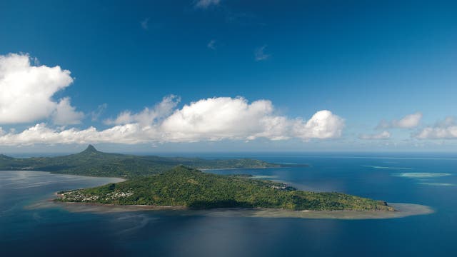 Blick auf die Komoreninsel Mayotte 