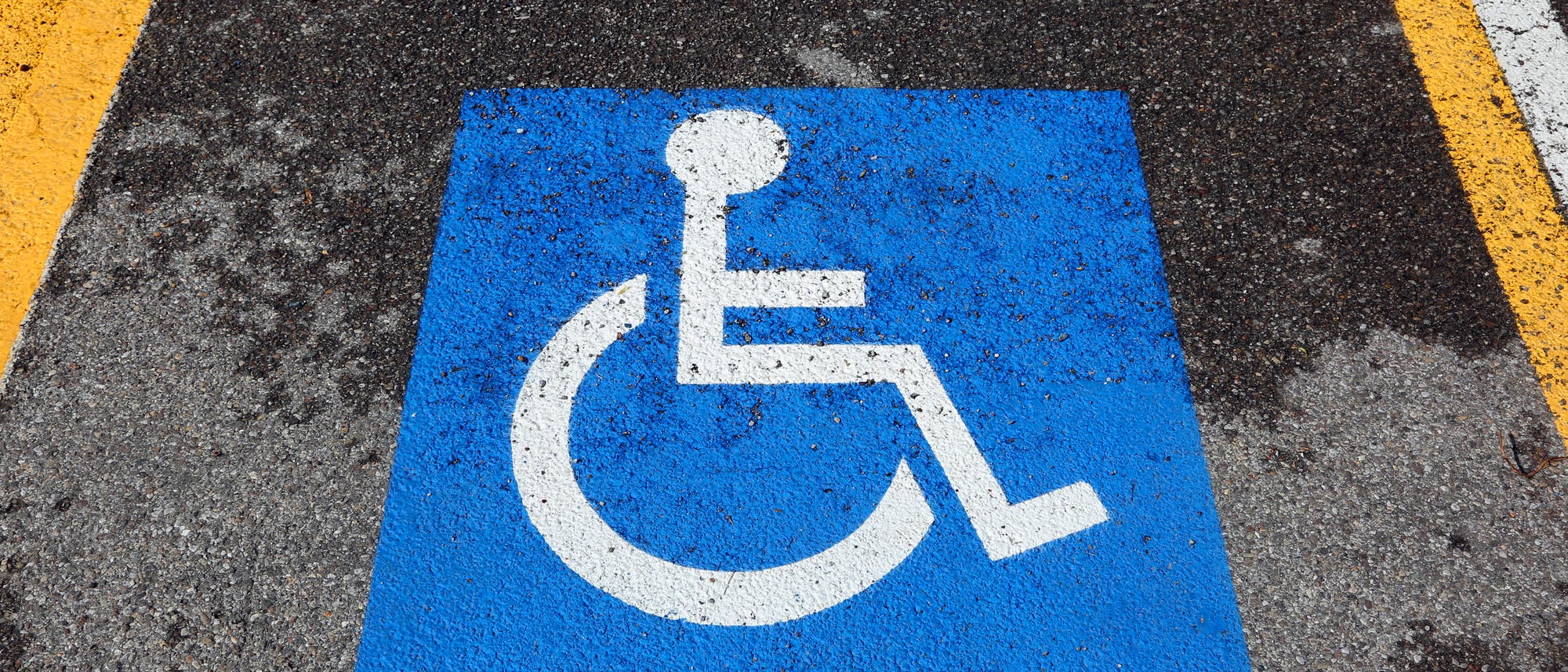 Behindertenparkplatz Behindertenparkplatz