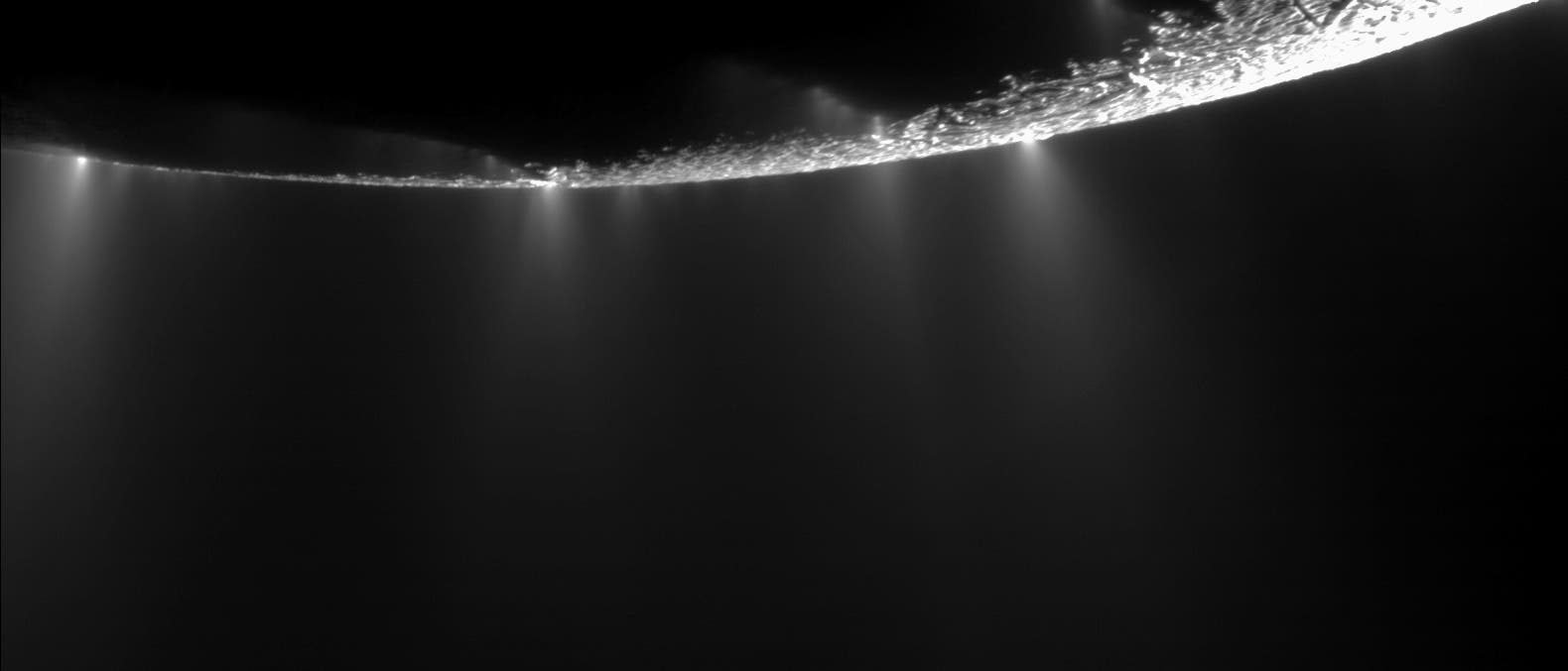 Aktive Geysire am Südpol des Saturnmonds Enceladus Aktive Geysire am Südpol des Saturnmonds Enceladus