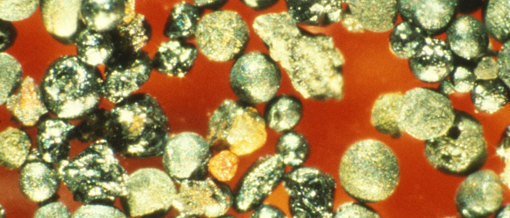 Mikrospherulen kosmischen Ursprungs Mikrospherulen kosmischen Ursprungs