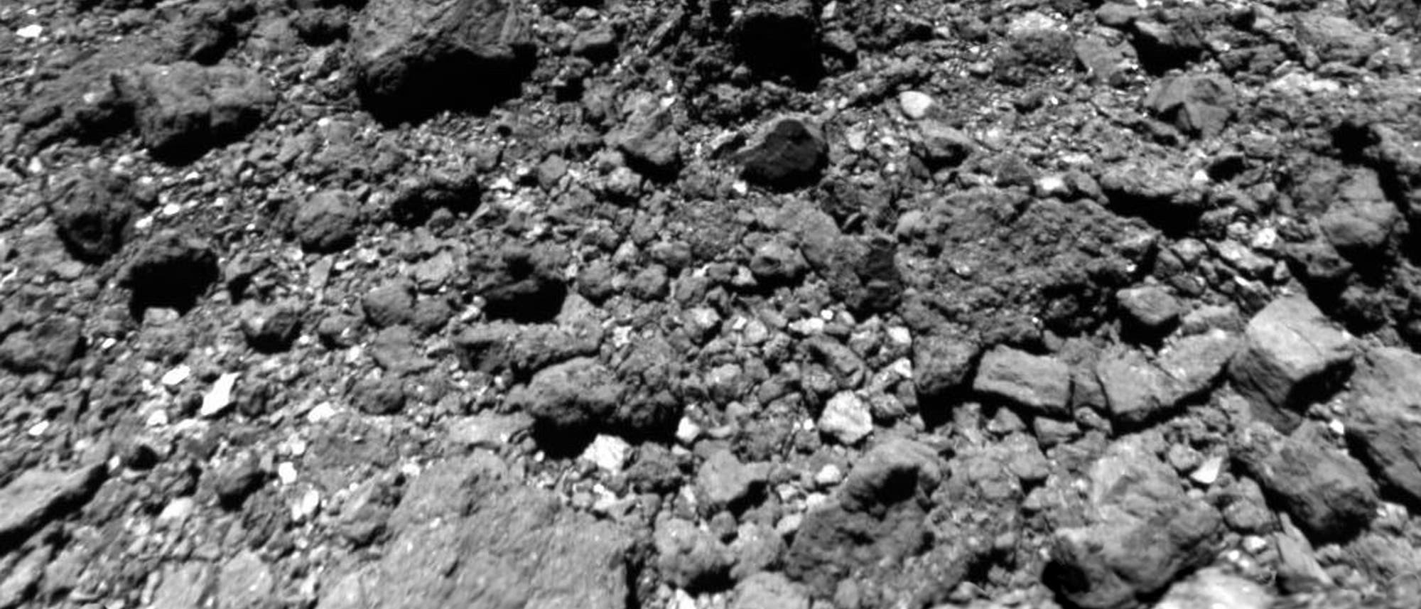 Die Landung von Hayabusa2 steht unmittelbar bevor Die Landung von Hayabusa2 steht unmittelbar bevor