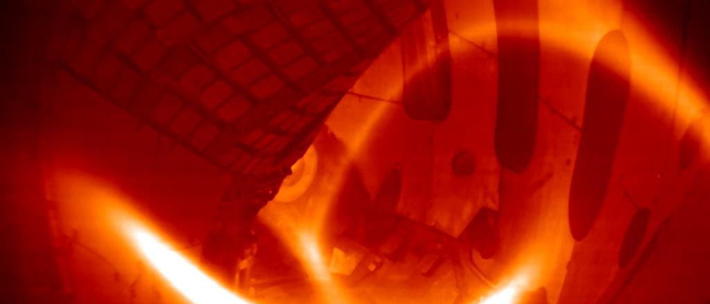 Wendelstein 7-X zündet erfolgreich Wasserstoff-Plasma Wendelstein 7-X zündet erfolgreich Wasserstoff-Plasma