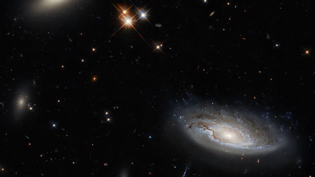 Die Spiralgalaxie UGC 2665, aufgenommen vom Hubble-Weltraumteleskop.