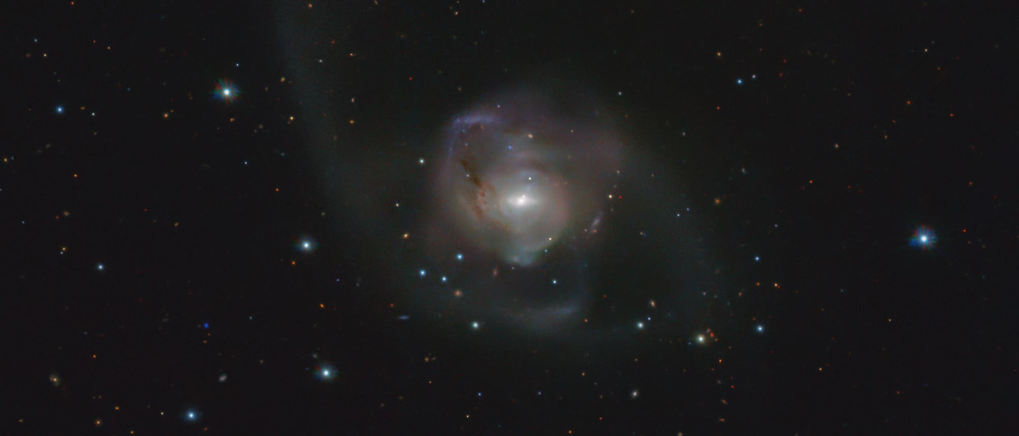Die Galaxie NGC 7727 ist das Ergebnis einer intergalaktischen Verschmelzung